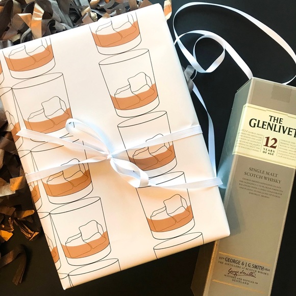 Whiskey print wrapping paper - Picture 7 of 8